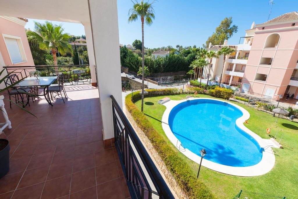 Apartment Golf Heaven Swimming Pool Views